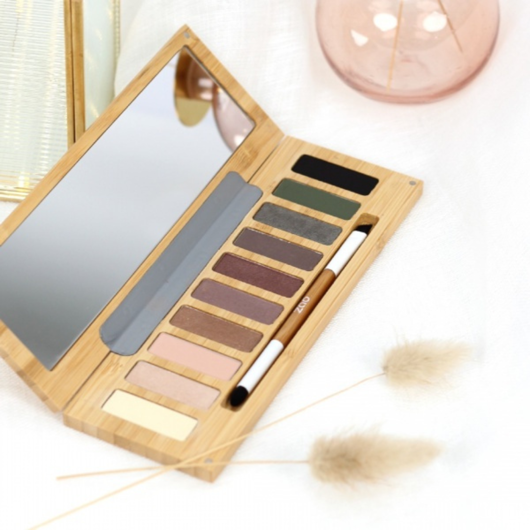 Bamboo Vegan Eyeshadow Palette 10 Shades - Zao Makeup - Lifestyle Image
